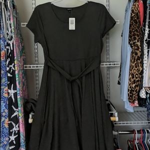TORRID     Charcoal grey, knee length dress